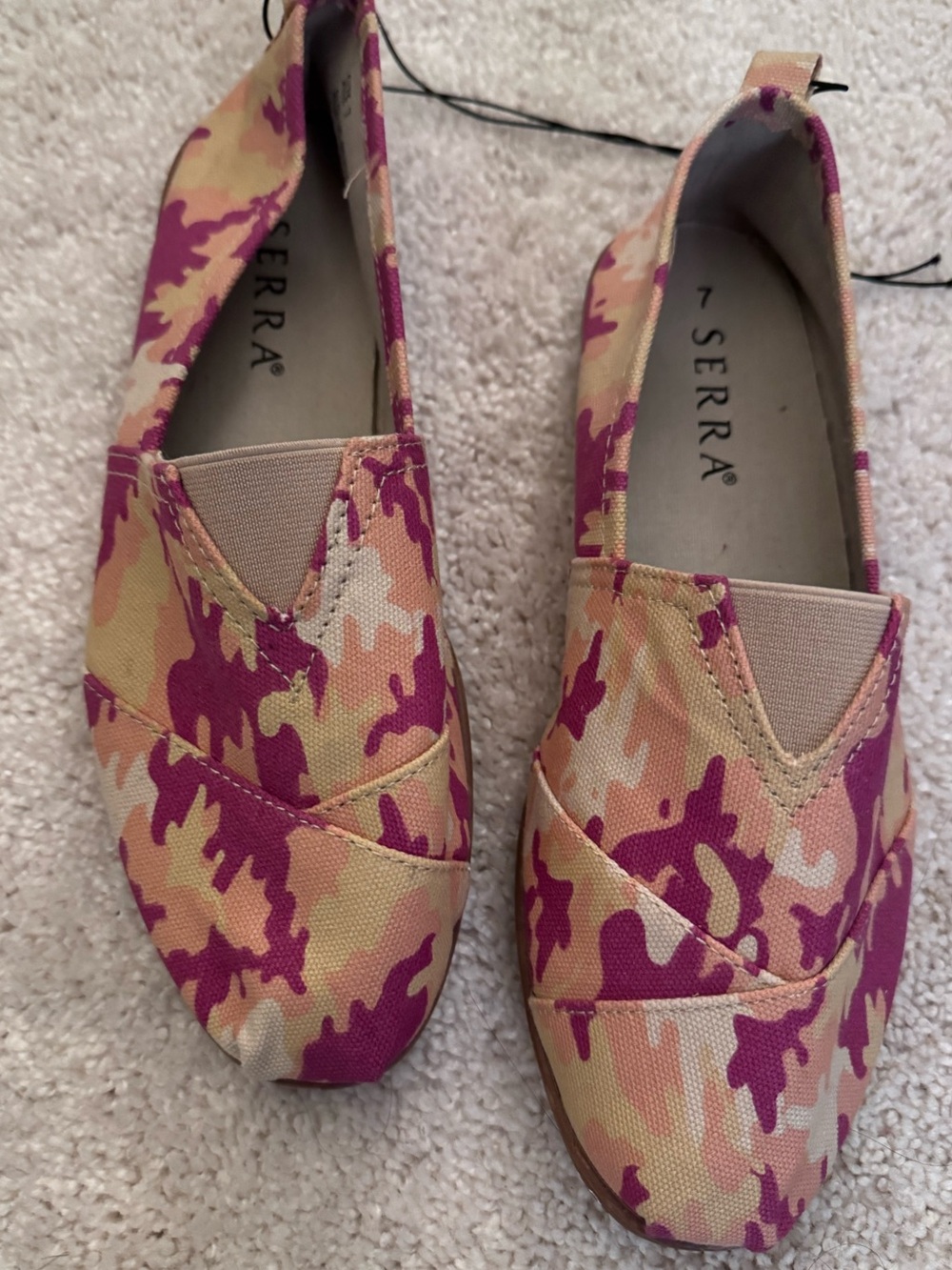 NWT Slip On Shoes. Unique Camo of Pink, Purple & More. Sz 7